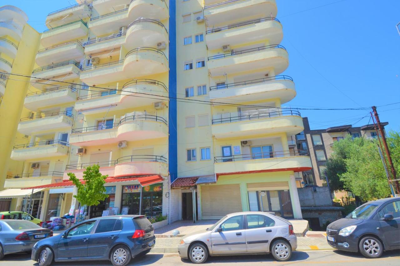 Boni Apartments Himare Esterno foto