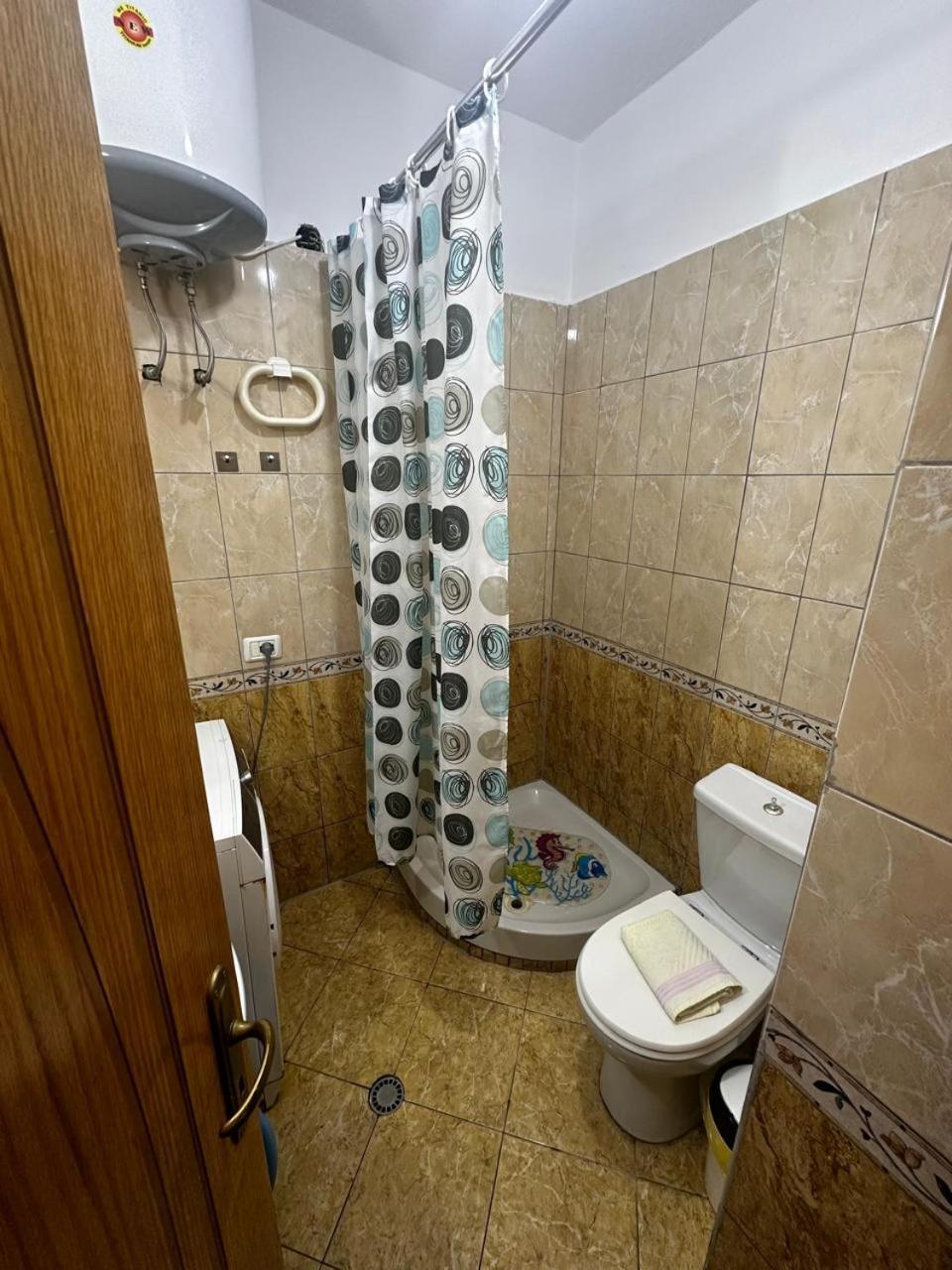 Boni Apartments Himare Esterno foto