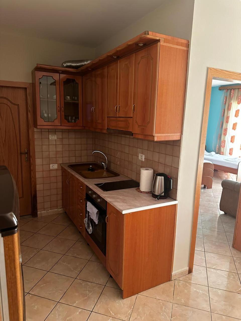 Boni Apartments Himare Esterno foto